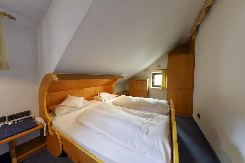 Hotel & Gasthof Fraundorfer Garmisch-Partenkirchen Pensión