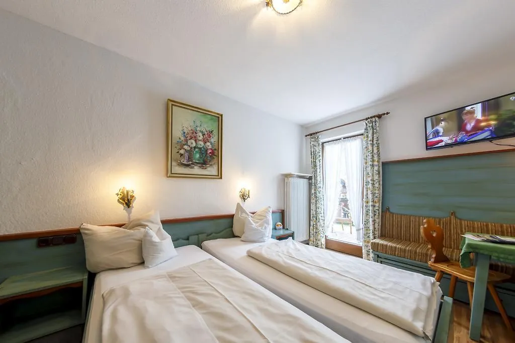 Hotel & Gasthof Fraundorfer Garmisch-Partenkirchen Pensión