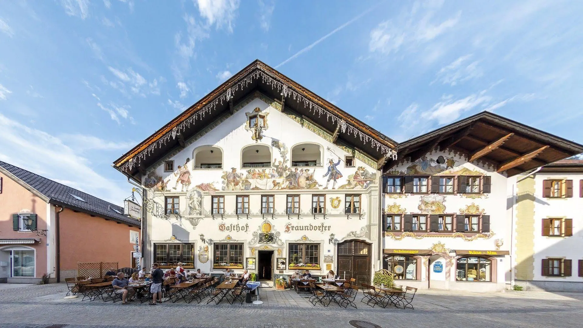 Hotel & Gasthof Fraundorfer location